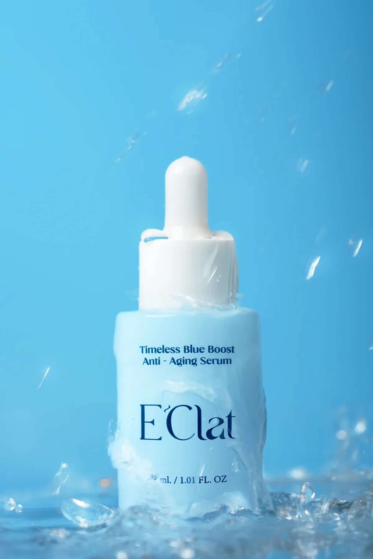 E'Clat Serum ท่ามกลางสายน้ำสีฟ้า